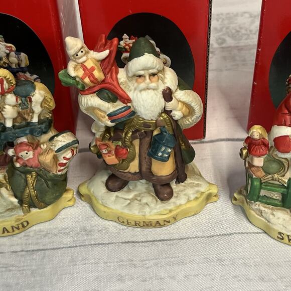 Santas of the Nations Lot of 6 Hand Painted Porcelain Figurines w/ Boxes 1991 - Picture 7 of 16